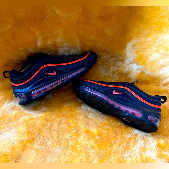 ♦️♦️Nike Big Kid Air Max 97♦️♦️ - Picture 1 of 2